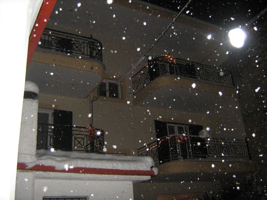 Filoxenia Apartment ลีไวดิออน ภายนอก รูปภาพ