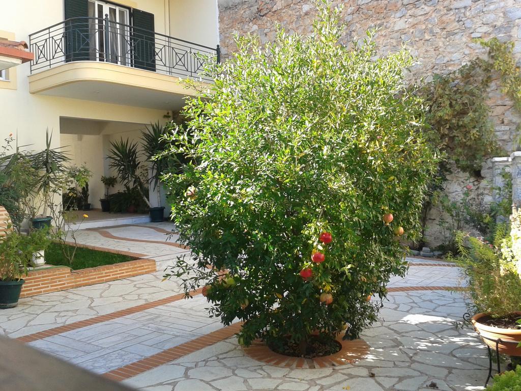 Filoxenia Apartment ลีไวดิออน ภายนอก รูปภาพ