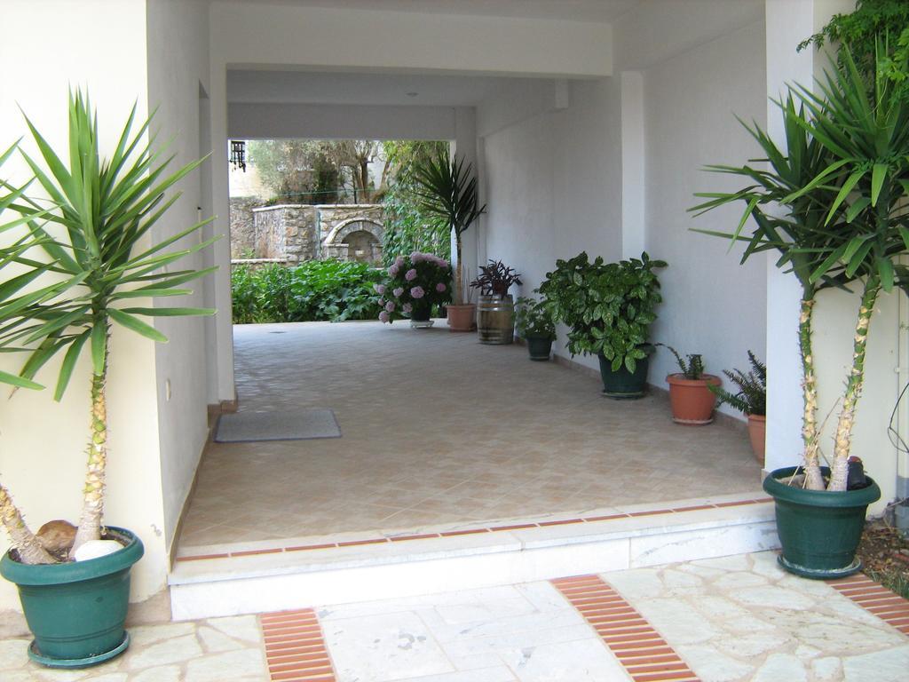 Filoxenia Apartment ลีไวดิออน ภายนอก รูปภาพ